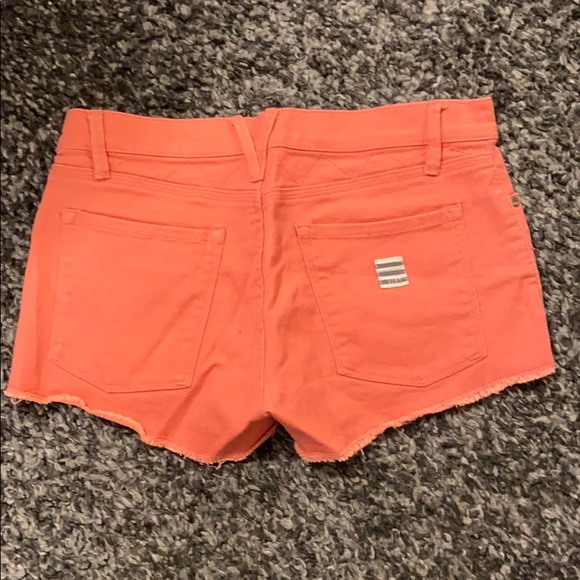 Coral cutoff shorts - Picture 2 of 4